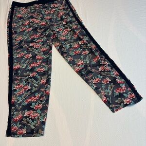 elevenses navy Floral Cropped Pants with Side Stripe